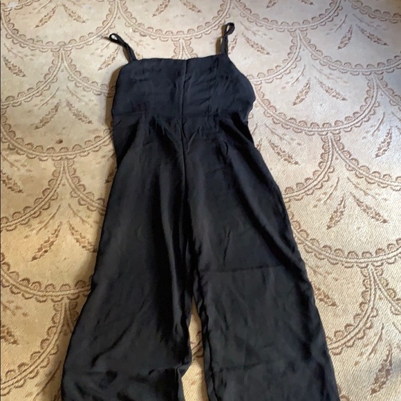 luvyle Other - Simple black jumper